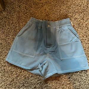 Full tilt Jean shorts with cinched waistband.